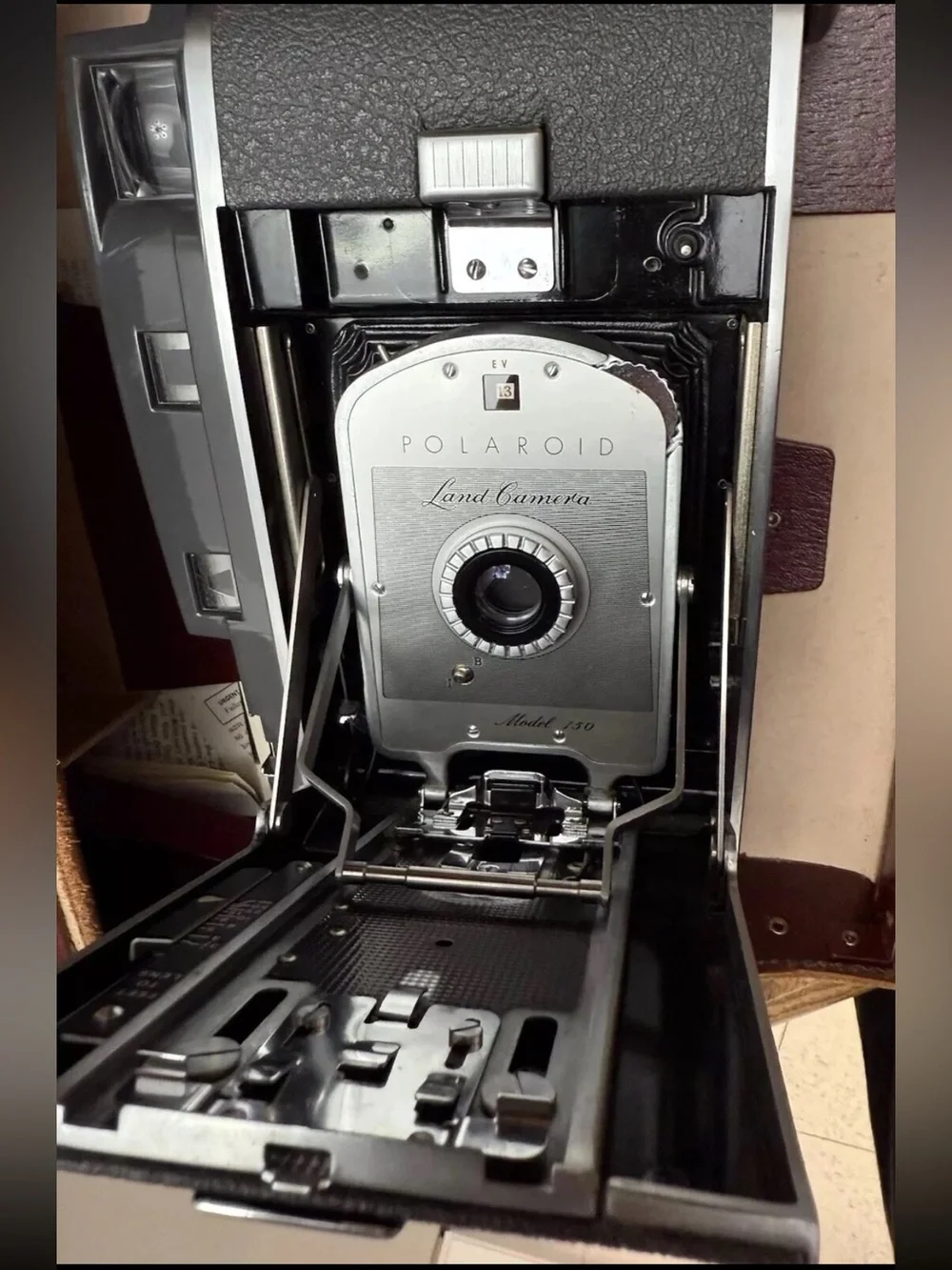 Polaroid Land Vintage Camera Model 150 - Folding Front w/case & accessories